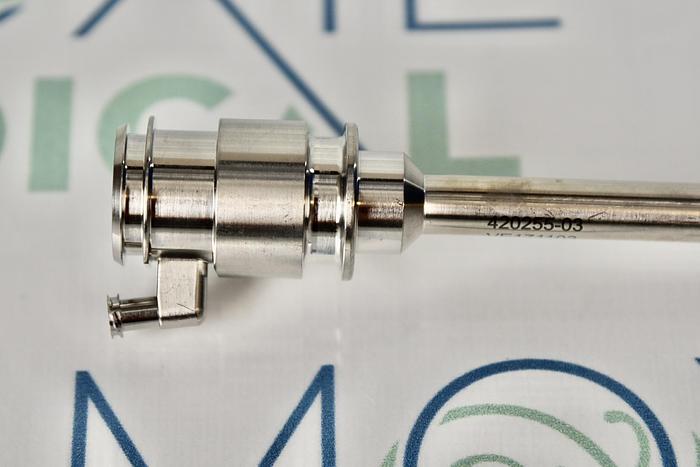Used Intuitive 420255-03 DaVinci Cannula, 8mm, Long