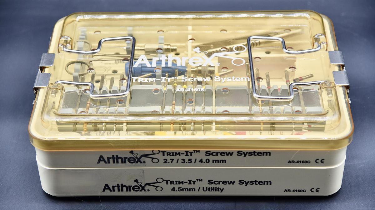 Used ARTHREX AR-4160S TRIM-IT Screw System