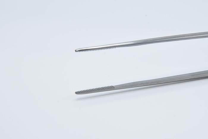 Used V MUELLER CH5173 Potts-Smith dressing forceps Fine, Serrated Tips