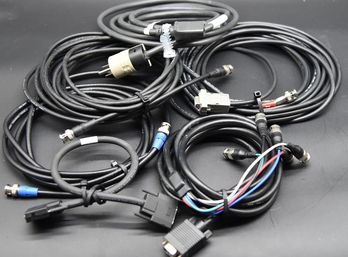 Used FUJIFILM ELUXEO VIDEO PROCESSOR VP-7000, BL-7000 LIGHT SOURCE WITH KEYBOARD AND CABLE ACCESSORIES