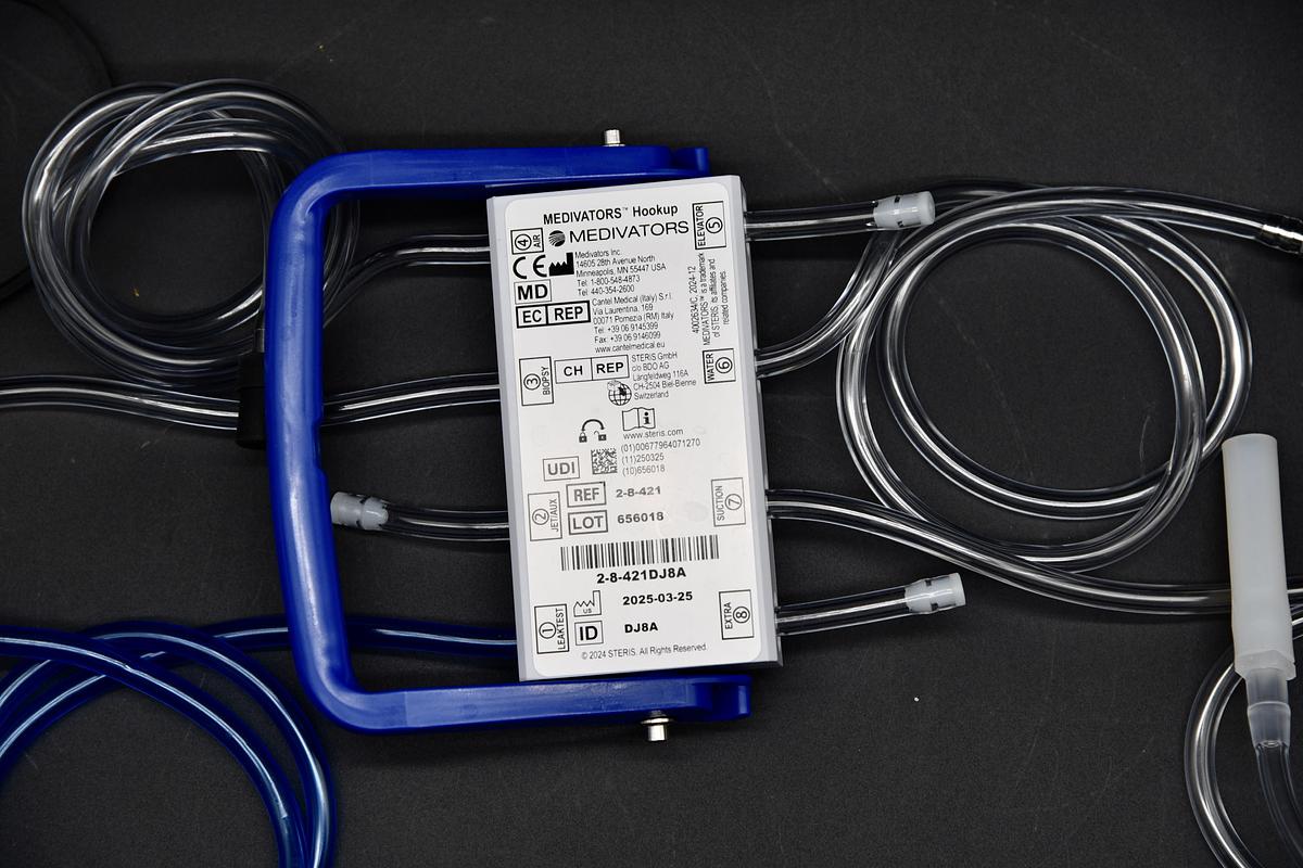 Used Steris 2-8-421 Hook-up Connector Assembly