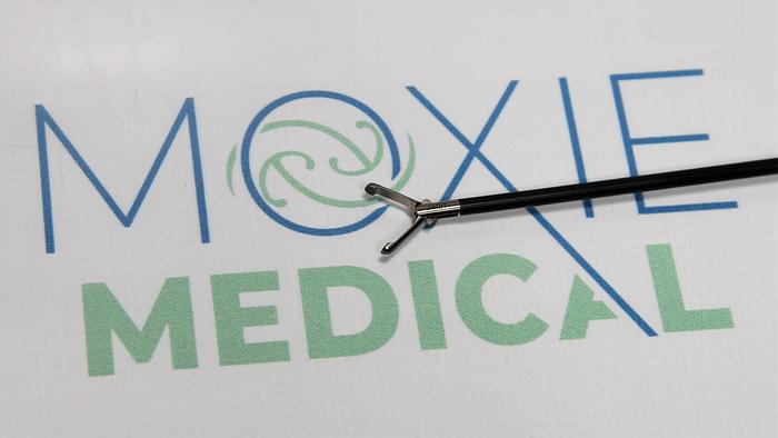 Used Jarit A600-123 Laparoscopic Grasping Forceps 5mmx36cm Double Action