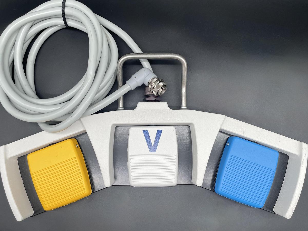 Used Covidien FT6003 ForceTriad Three-Pedal Footswitch