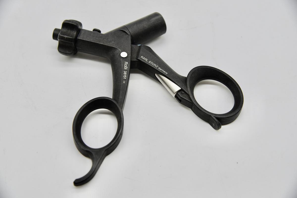 Used KARL STORZ 38151 RoBi Handle