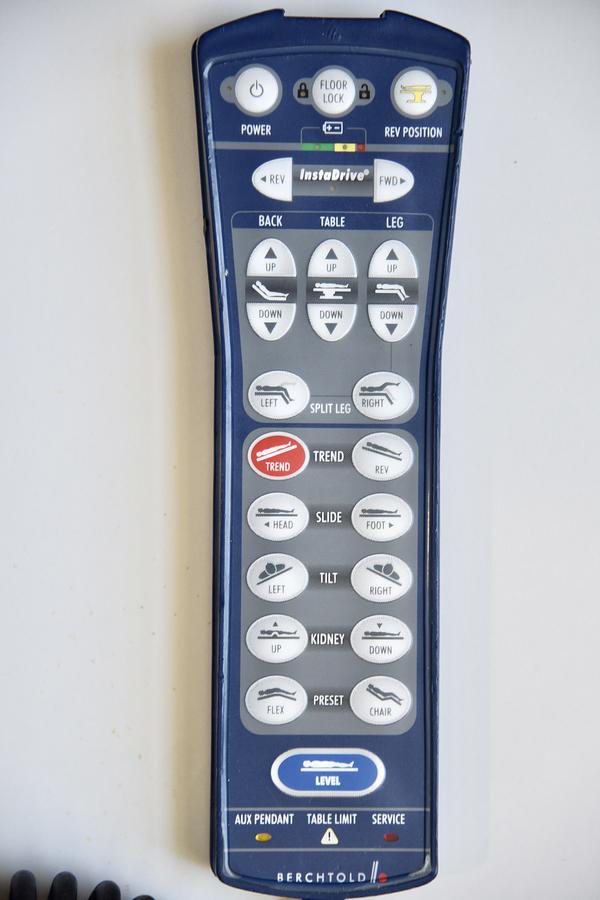 Used Berchtold D830/D850 Surgical Table Hand Control Pendant 087033