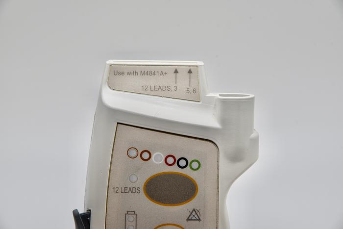 Used PHILIPS TELEMETRY TRANSMITTER 12 LEADS, USE WITH M4841A+