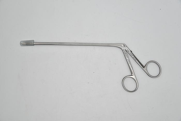 Used KARL STORZ 662300 SCISSORS STRAIGHT WORKING LENGTH 15CM