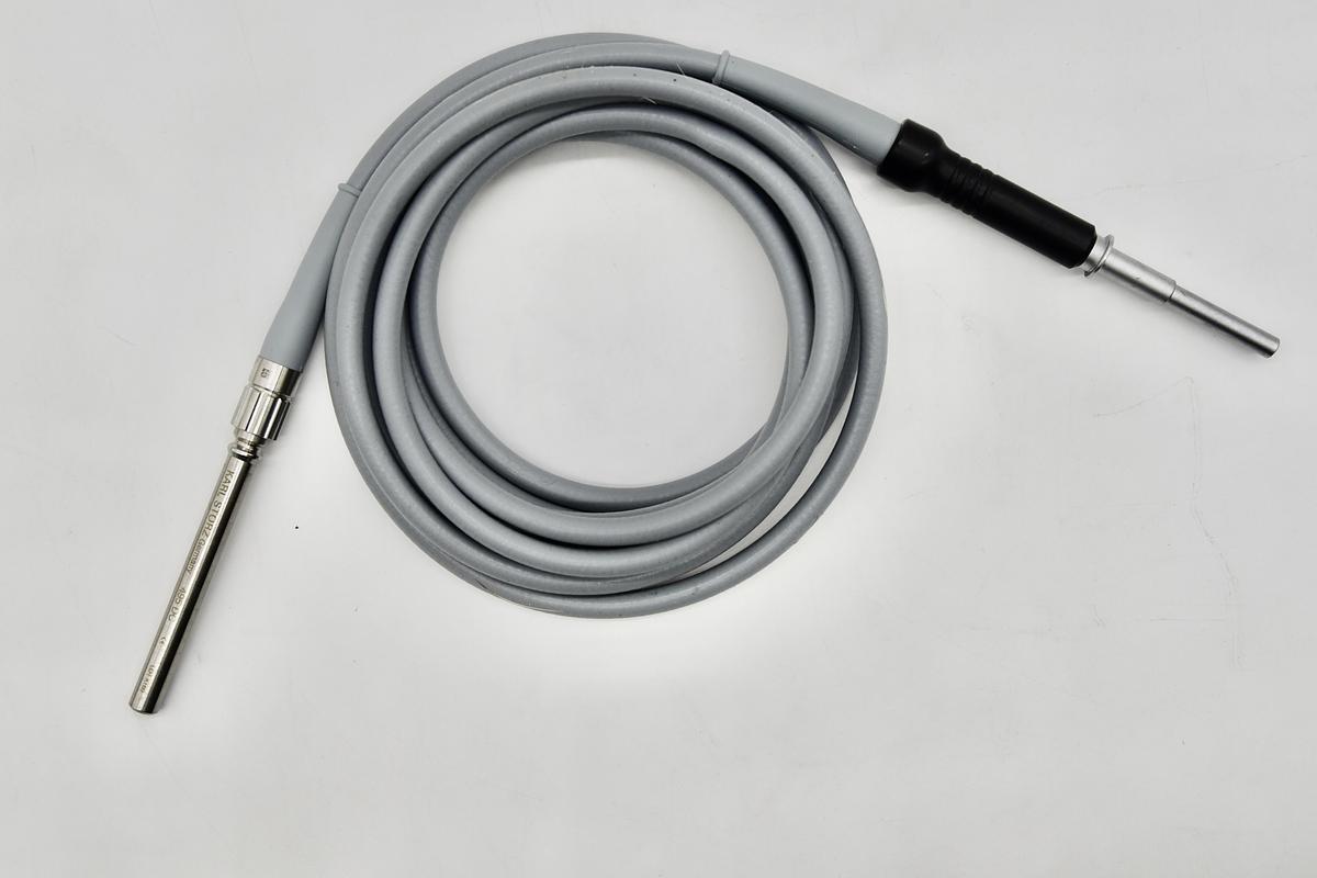 Used Karl Storz 22260131 NTSC Image 1 D1 Camera Head and 495 DC Light Fiber Optic Cable