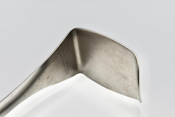 Used V. MUELLER SU3462 Kelly Richardson Retractors 2.5x2" Blade 10-9/16" Length