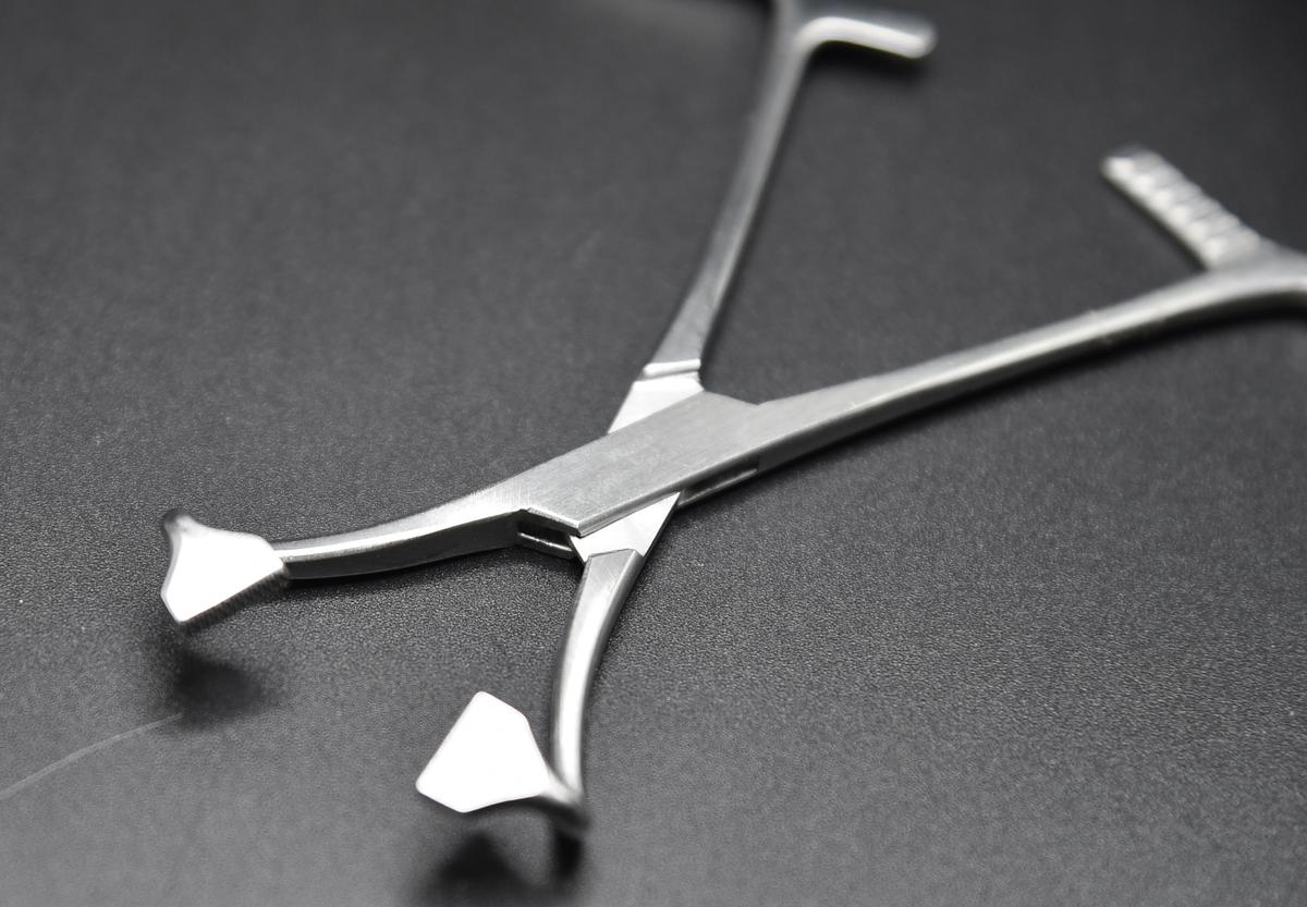 Used V. Mueller VU2936 Non-Perforating Towel Forceps