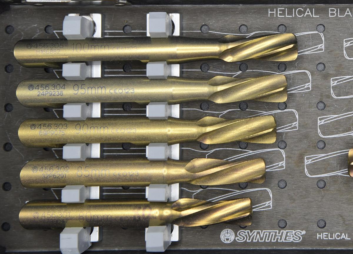 Used Synthes 690.340.31 Helical End Cap Tray with Helical Blades