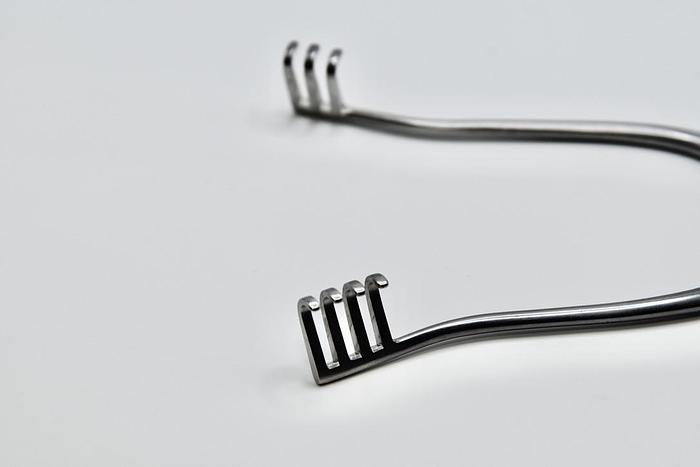 Used AESCULAP BV 201 CONE RETRACTOR