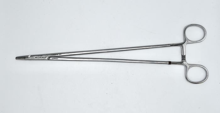 Used V. Mueller CH2435 Vital Mayo-Hegar Holders TC Inserts 2,500 Teeth 11-3/4"