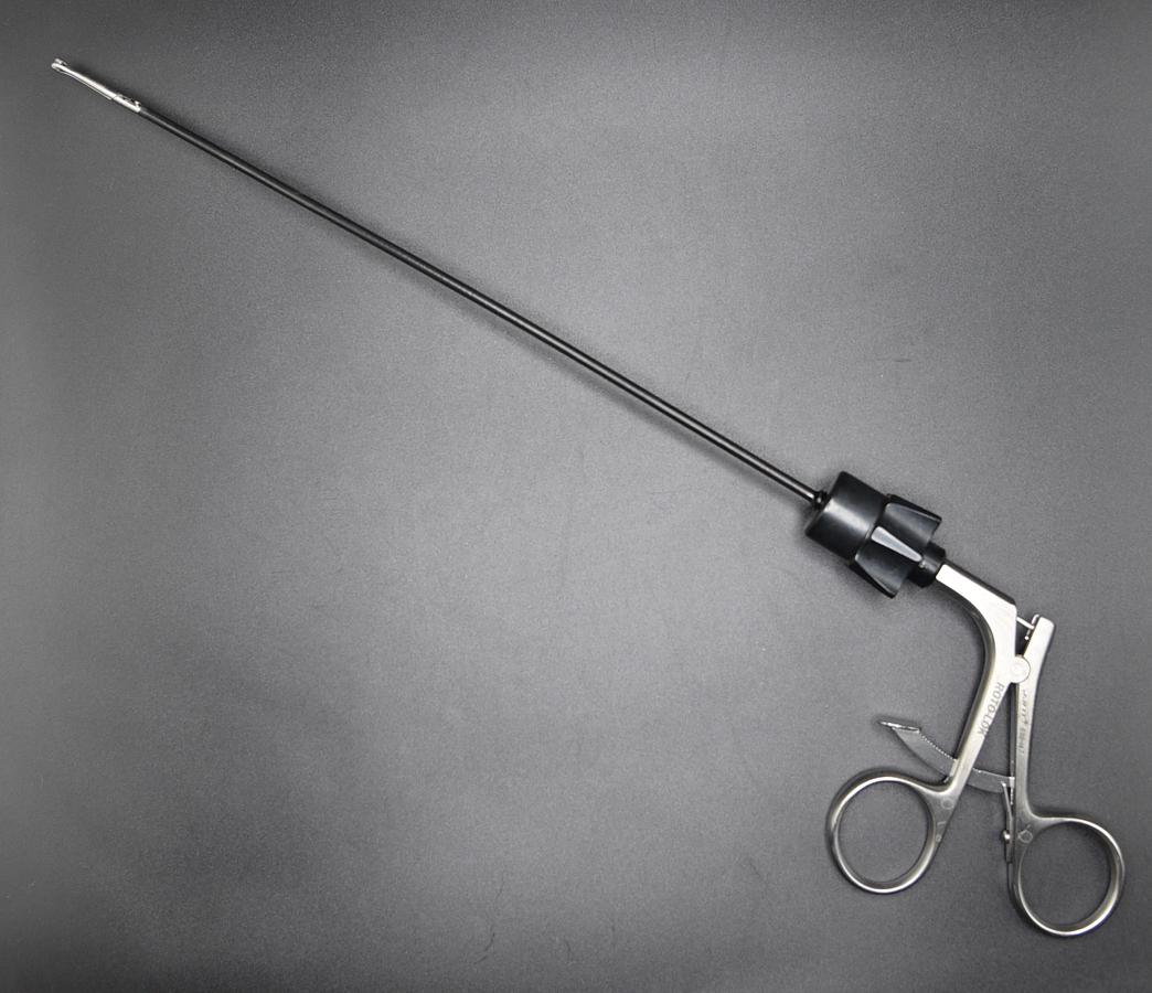 Used INTEGRA LIFESCIENCES PRODUCTION CORPORATION 630147 Babcock Forceps