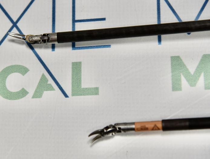 Used INTUITIVE SURGICAL DA VINCI XI 8MM MARYLAND INSTRUMENT SET 470006T, 470179T, 470401T, 407172T, 47018T, 470036T