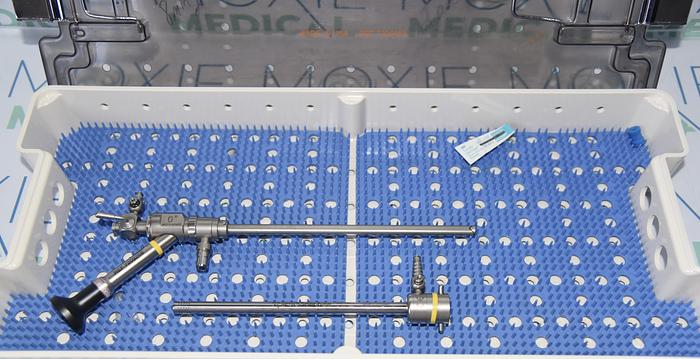 Used Smith & Nephew 7209208 TruClear 8mm 0° Autoclavable Operative Hysteroscope and TruClear Sheath 7209383