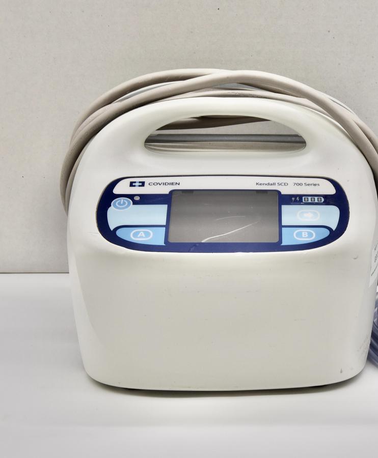 Used Covidien 29525 700 Series Kendall SCD Controller