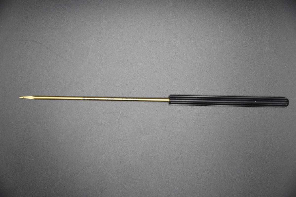 Used ConMed Linvatec C6105 Revo Crochet Hook