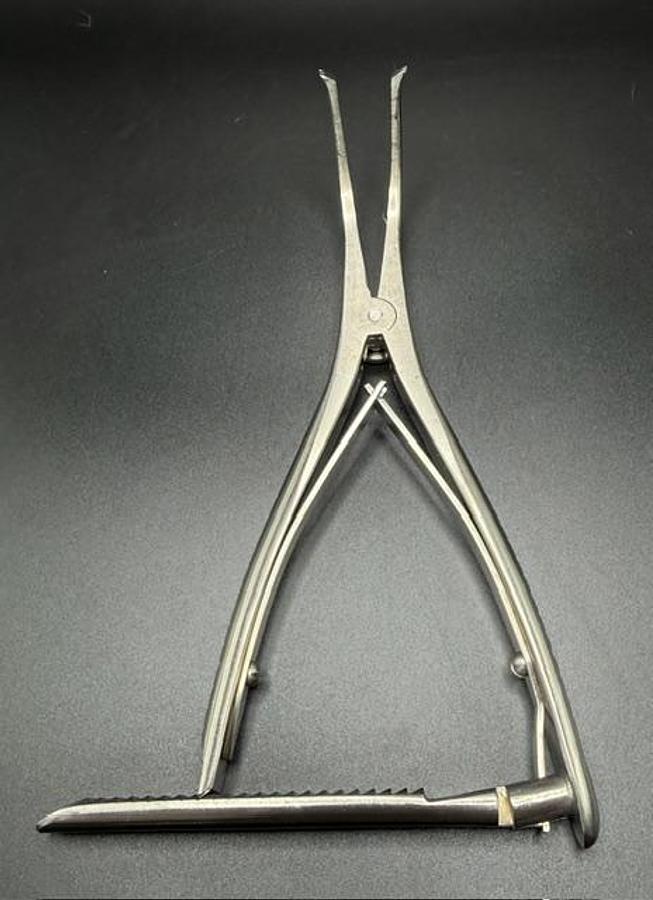 Used Avalign VM84-2136 Inge Lamina Spreader Surgical Retractor