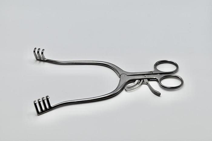 Used AESCULAP BV 201 CONE RETRACTOR