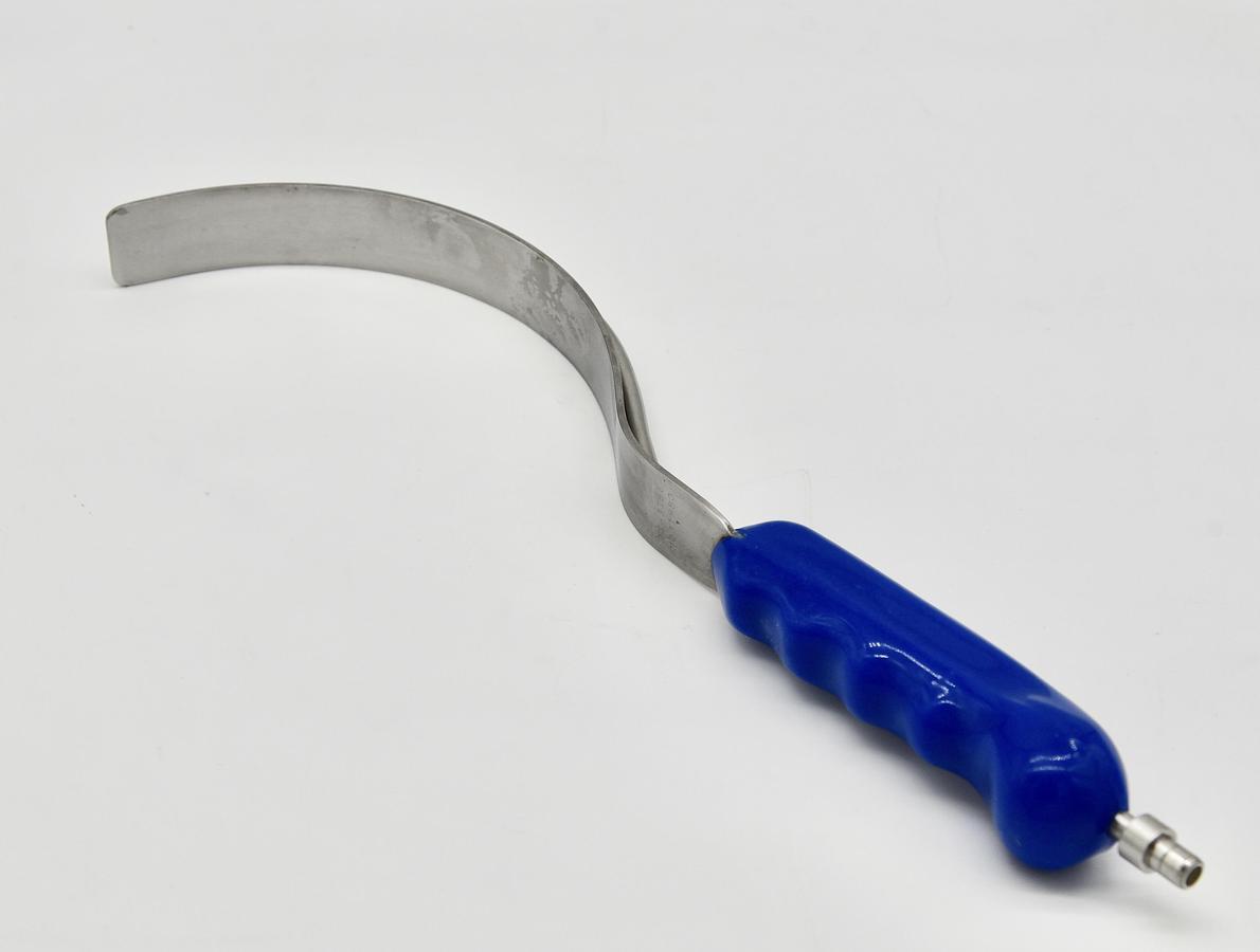 Used CODMAN BRITETRAC DEAVER SMALL RETRACTOR, REFERENCE 24-3166, BLADE WIDTH 1"