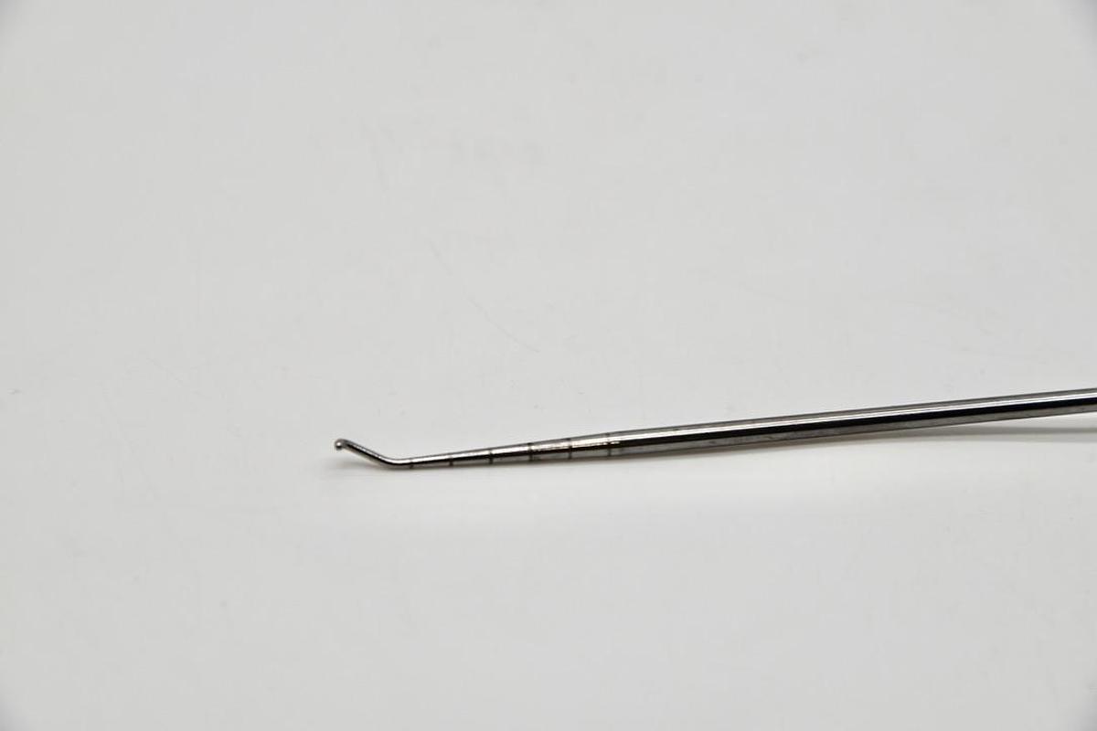 Used Arthrex AR-10010 Hook Probe 3.4 mm Tip with 5mm Markings