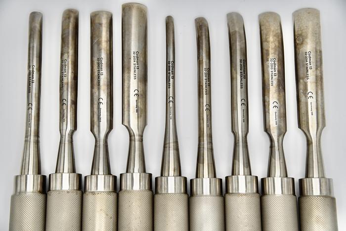 Used KMEDIC KM98-170 CODMAN COBB GOUGES 32-2001, 32-2003, 32-2004,  32-2010, 32-2011, 32-2012, 32-2013, 32-2014