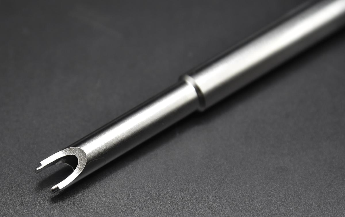 Used SYNTHES 388.375 Driver For Click X Locking Cap