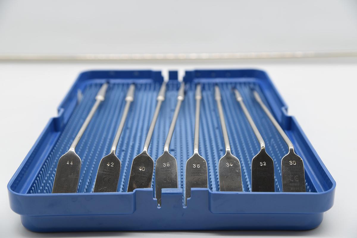 Used PILLING Pilling/Weck Teleflex Jackson Laryngeal Dilator Set T&A InstrumentTray ( SET OF 18 SIZE 10-44)