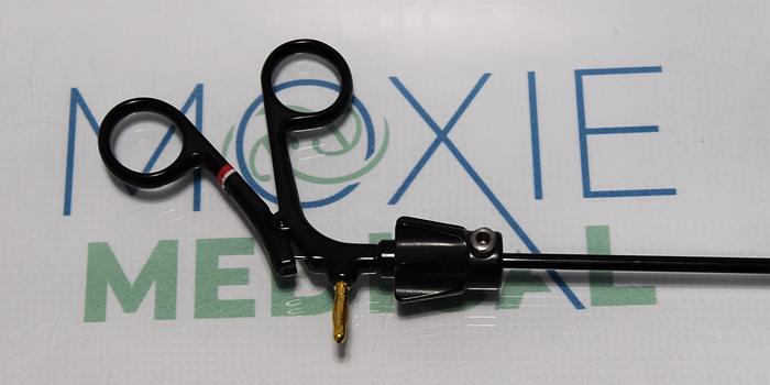 Used V. MUELLER LA8238 Surgical Laparoscopic Mixter Spreader Dissector Forceps