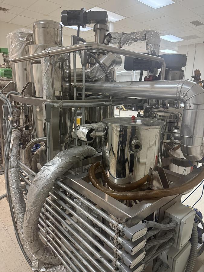 Used Pharmaceutical Machinery co. Distillation Machine