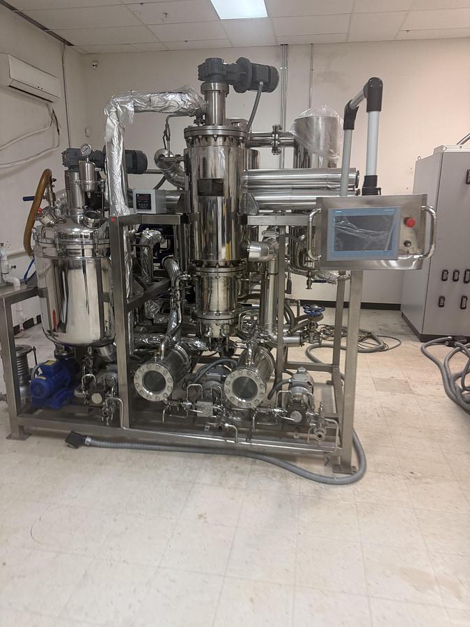 Used Pharmaceutical Machinery co. Distillation Machine