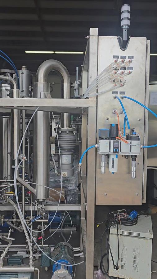 Used Distillation Machine by Method Fabrication