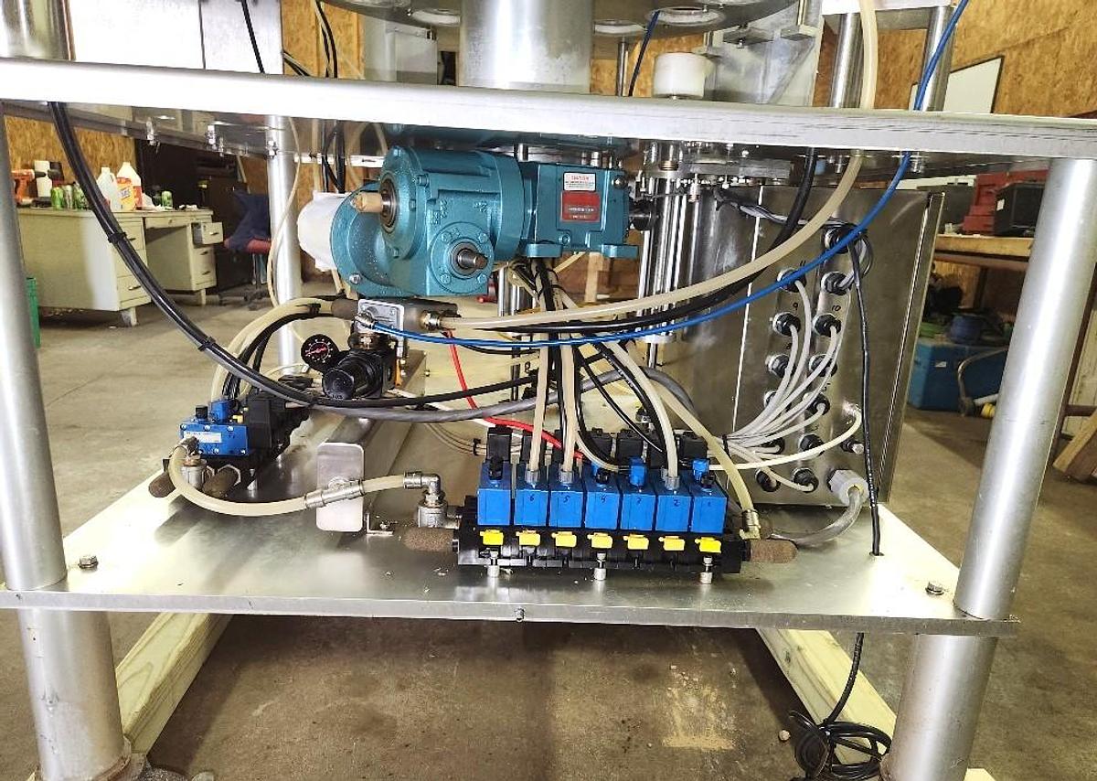 Used World Cup Filler Model 12-32 Rotary Cup Filler Lidder