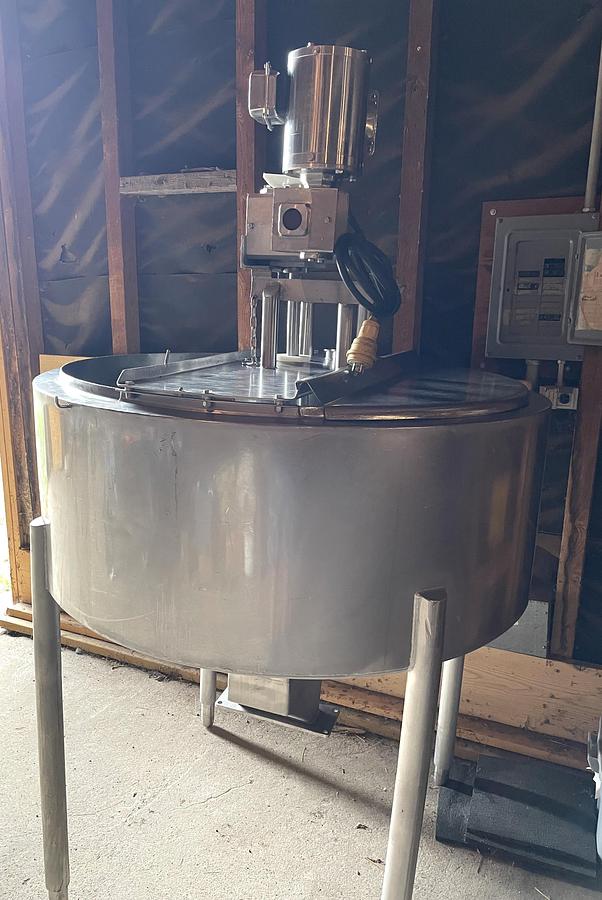 Used 100 Gallon Double Wall Stainless Steel Sanitary Scrape Surface Agitated Surge Tank