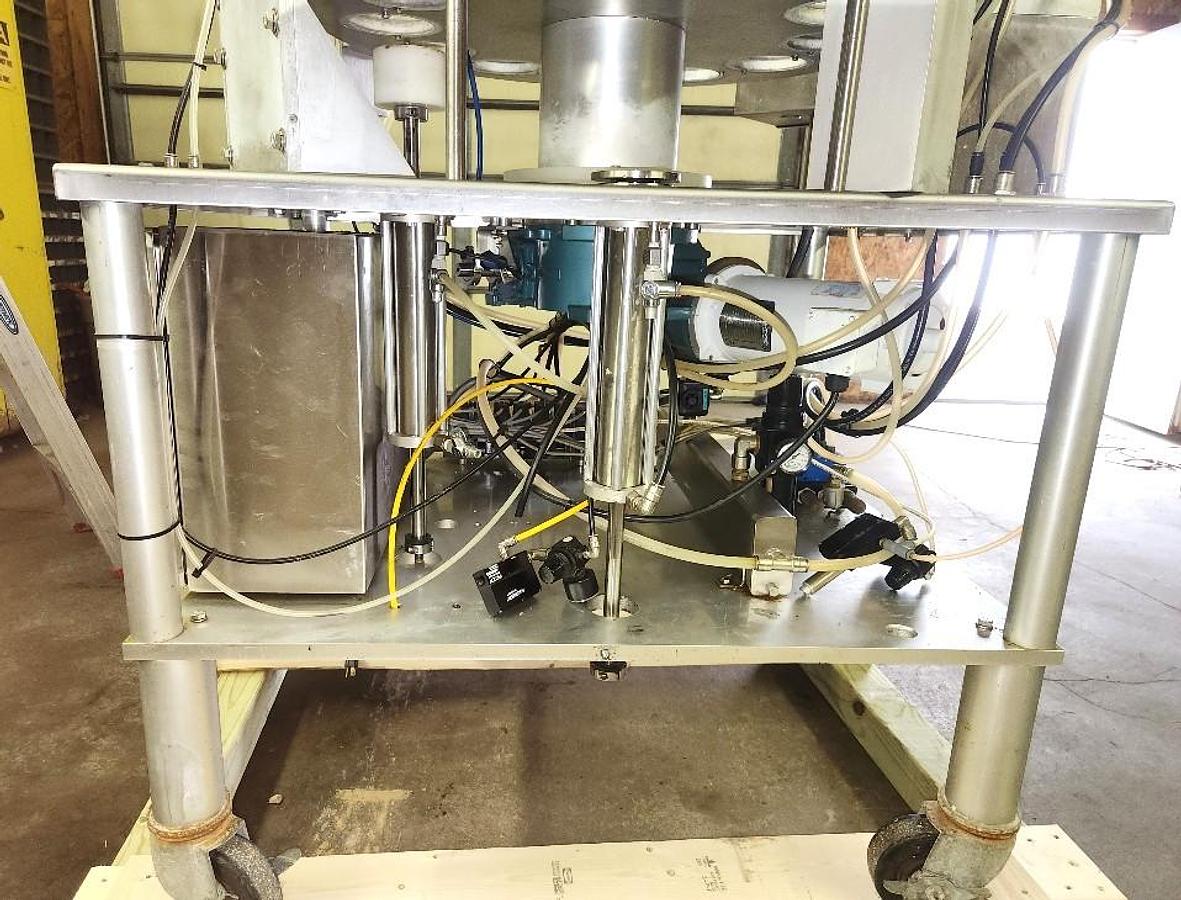 Used World Cup Filler Model 12-32 Rotary Cup Filler Lidder