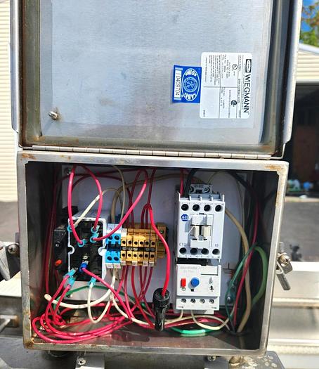 Used Cintex Sentry Metal Detector with Conveyor 5 Inch X 18 Inch Aperture Opening