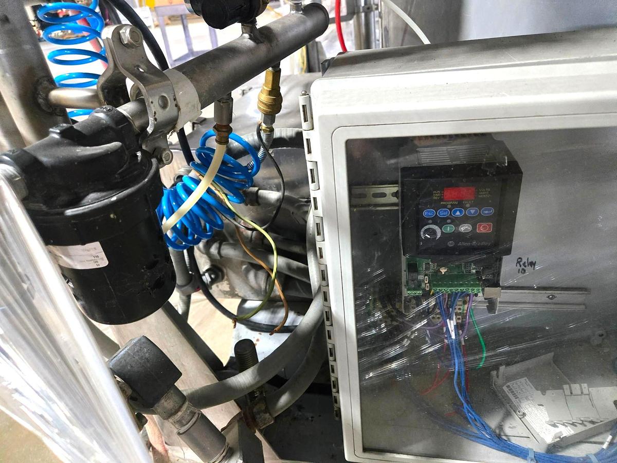Used Cryovac 8610 Rotary Vacuum 4 Chamber Packaging Machine