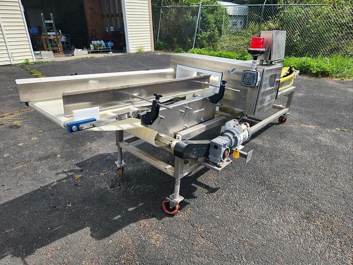 Used Cintex Sentry Metal Detector with Conveyor 5 Inch X 18 Inch Aperture Opening