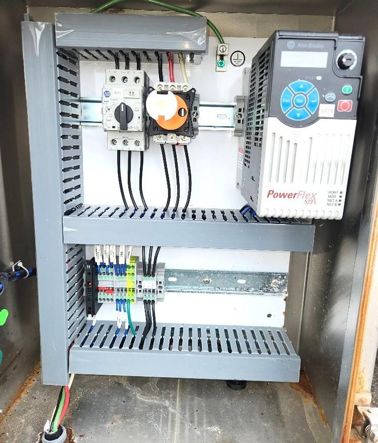 Used AMFEC 30 Inches Wide X 216 Inch Cleated Blue Belt Pack Off Conveyor Stainless Steel