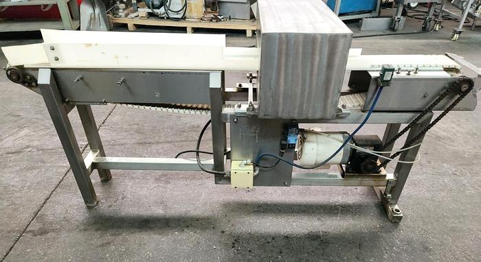 Used Cintex Stainless Steel Metal Detector Model Autosearch II 4 Inch X 14 Inch Aparture Opening