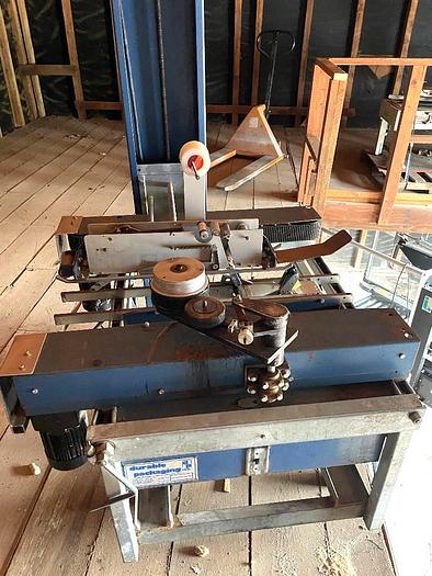 Used Durable Packaging Model RM 32A Case Taper Top and Bottom