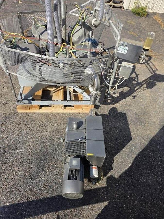 Used Cryovac 8610 Rotary Vacuum 4 Chamber Packaging Machine