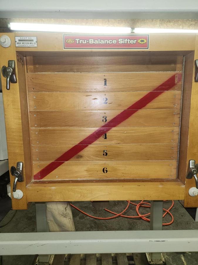 Used Great Western Tru Balance Sifter 24 Inch X 24 Inch