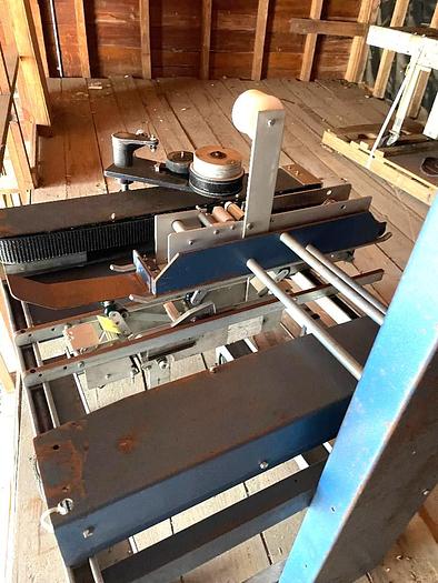 Used Durable Packaging Model RM 32A Case Taper Top and Bottom