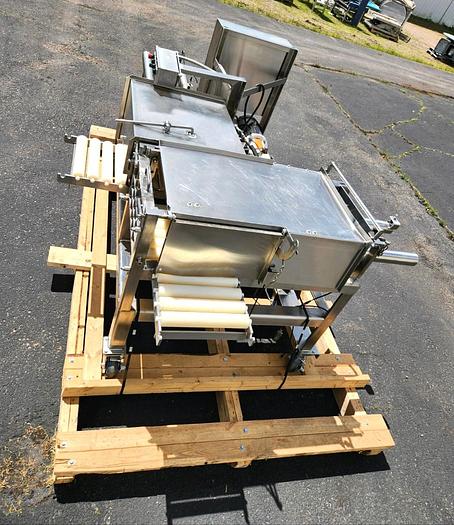 Used Loos 2-Way Stainless Steel Sanitary Cheese Cutting System Self Contained