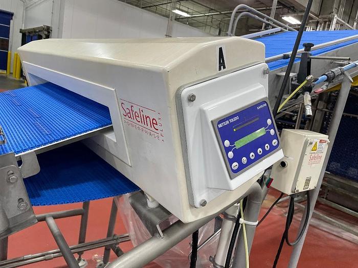 Used Mettler Toledo Safeline Metal Detector 4 Inch X 34 Inch Apparature