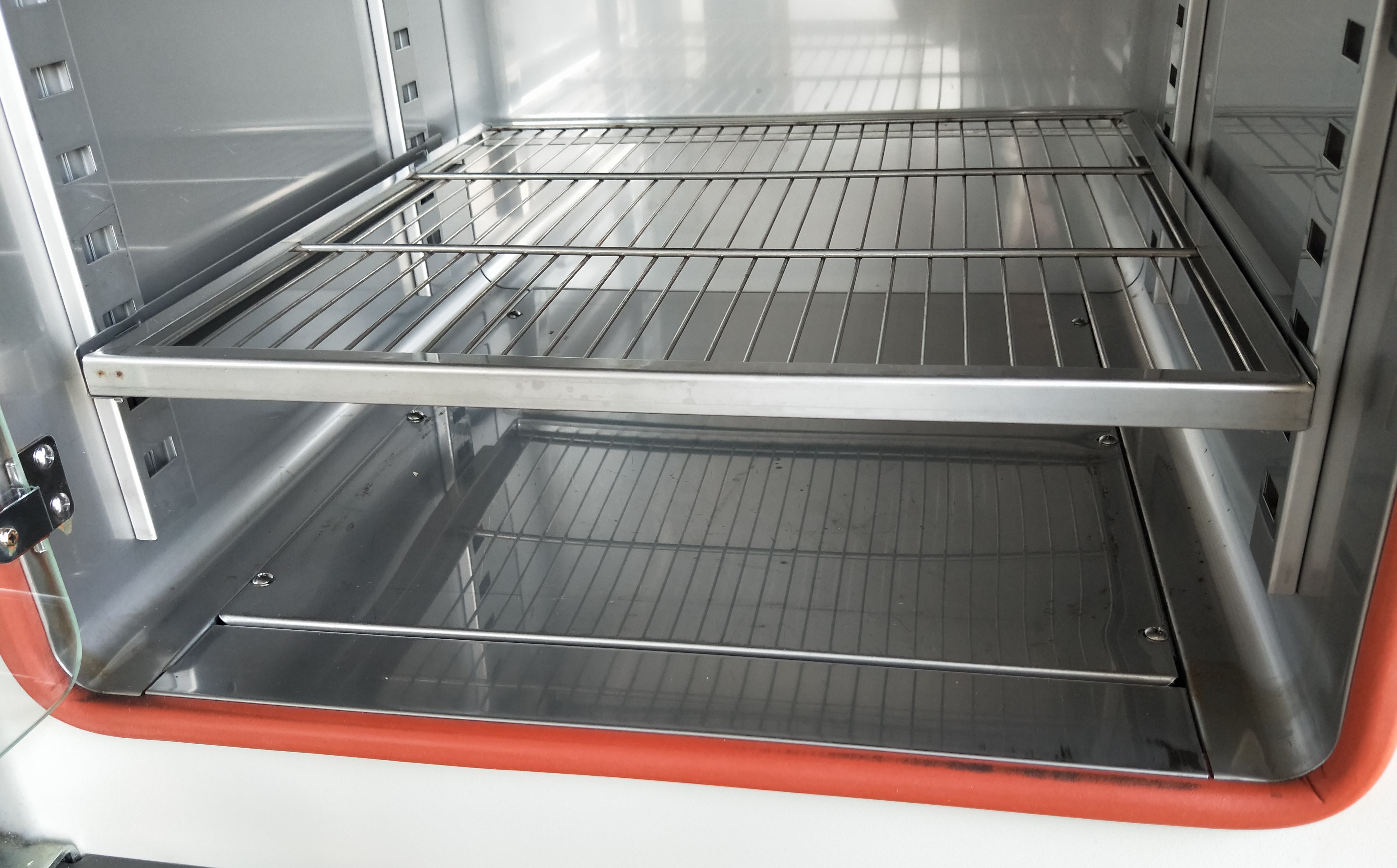 New open box Sanyo MIR-162 Air-Jacketed Incubator (3.3 Cu-Ft)