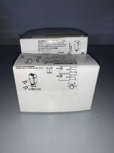 XUM0AKSAM8T - Photoelectric sensor Telemecanique