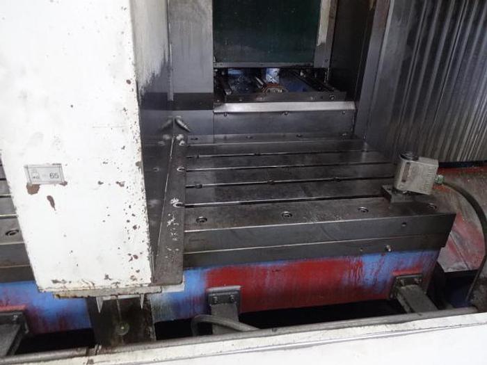 Utilisé 2003 MAZAK VTC 300 C-II centre d'usinage vertical